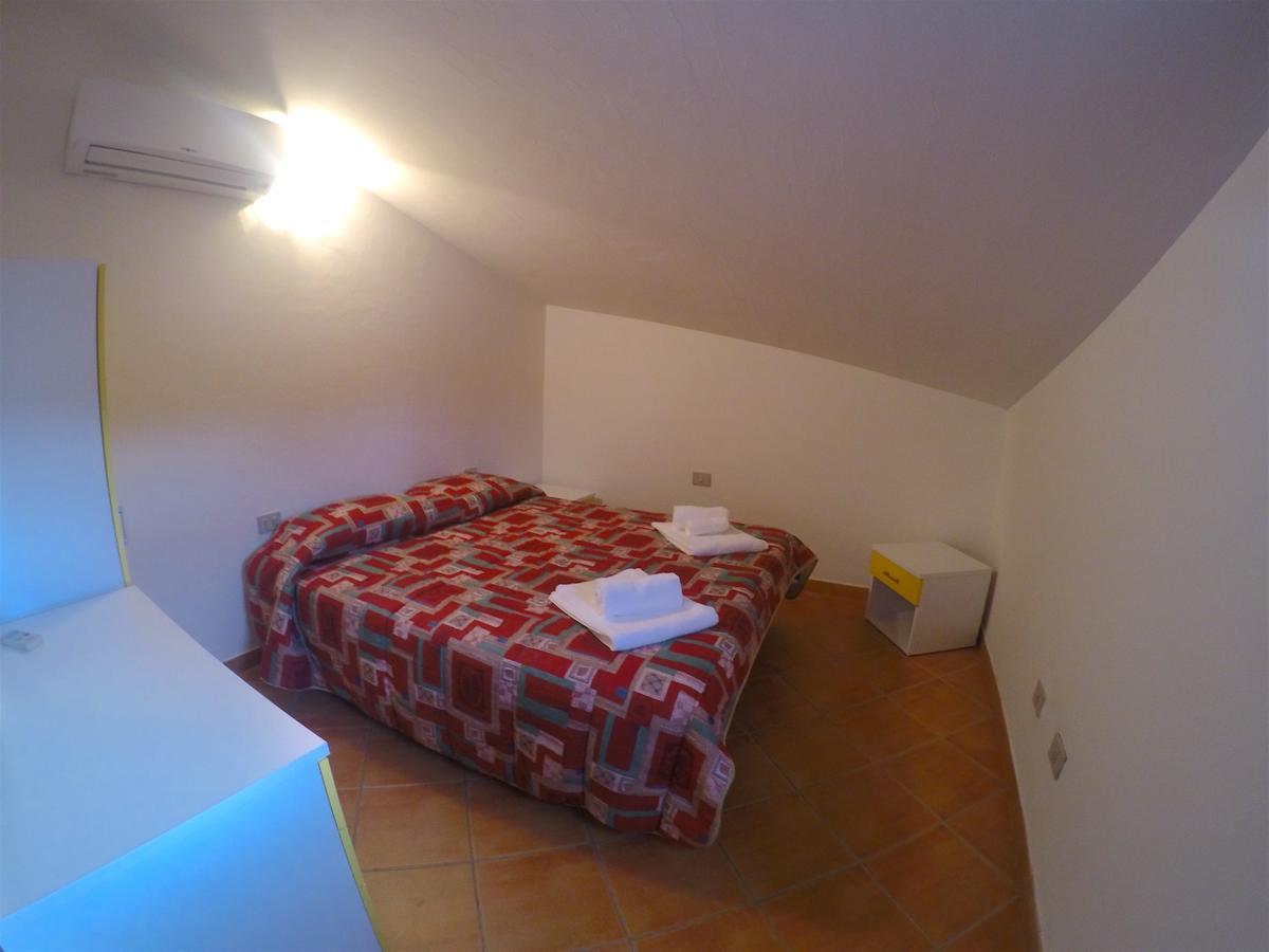 La Coccinella Al Mare Bed and Breakfast San Teodoro  Eksteriør billede